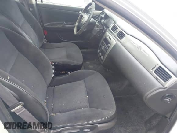 2014 Chevrolet Impala Police Police with VIN 2G1WD5E37E1129114, listed as a IAAI auction lot 42275018 with 109,297 mi miles and . Bid and sale history available at DreamBid. Image 5.