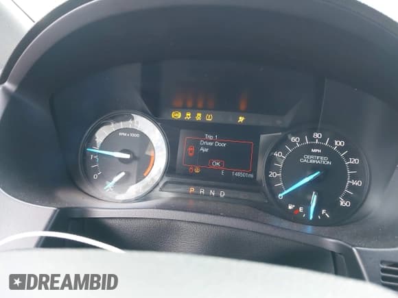 ✅ 2017 Ford Police Interceptor Utility • VIN: 1FM5K8AR7HGC87220 • Lot: 43571274. Wystawiony na IAAI z przebiegiem 148 501 mil. Bezpłatny archiwum sprzedaży aukcyjnych z USA i szczegółowy raport historii pojazdu na DreamBid. Zdjęcie 7.