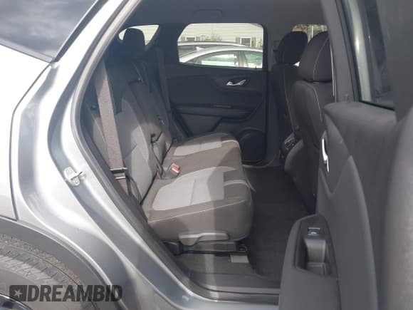 ✅ 2023 Chevrolet Blazer LT • VIN: 3GNKBCR41PS235530 • Lot: 43537754. Wystawiony na IAAI z przebiegiem 11 712 mil. Bezpłatny archiwum sprzedaży aukcyjnych z USA i szczegółowy raport historii pojazdu na DreamBid. Zdjęcie 8.