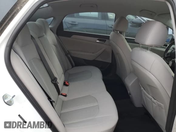 ✅ 2018 Hyundai Sonata SE • VIN: 5NPE24AF0JH656178 • Lot: 39903113. Listed on Copart with 25,562 mi. Free auction sales archive from the USA and detailed vehicle history report at DreamBid. Image 10.