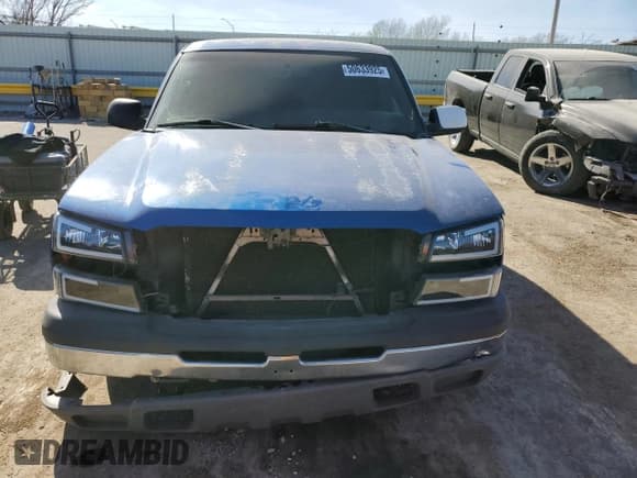 ✅ 2003 Chevrolet Silverado 1500 • VIN: 2GCEC19T131200006 • Лот: 50633925. Опубликован ранее на Copart с пробегом Не указан. Бесплатный доступ к архиву аукционных продаж из США и подробный отчёт об истории автомобиля на DreamBid. Изображение 5.