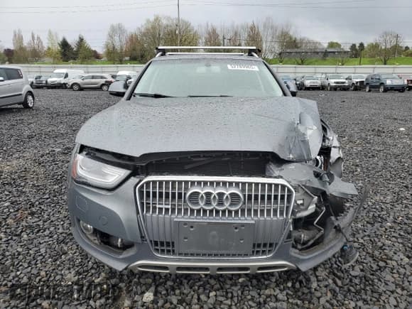 ✅ 2015 Audi allroad A4 Premium • VIN: WA1TFAFL2FA125856 • Лот: 52789965. Опубликован ранее на Copart с пробегом 81 999 миль. Бесплатный доступ к архиву аукционных продаж из США и подробный отчёт об истории автомобиля на DreamBid. Изображение 5.