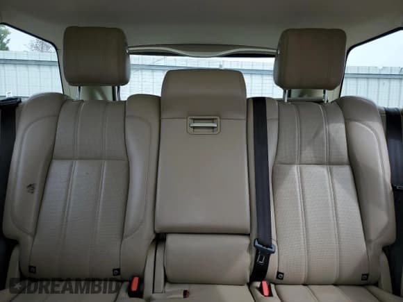 ✅ 2016 Land Rover Range Rover HSE • VIN: SALGS2PFXGA289061 • Lot: 84418755. Wystawiony na Copart z przebiegiem 78 487 mil. Bezpłatny archiwum sprzedaży aukcyjnych z USA i szczegółowy raport historii pojazdu na DreamBid. Zdjęcie 10.