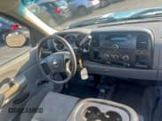 ✅ 2008 Chevrolet Silverado 2500HD Work Truck • VIN: 1GCHK24628E191572 • Лот: 95887625. Опубликован ранее на Copart с пробегом Не указан. Бесплатный доступ к архиву аукционных продаж из США и подробный отчёт об истории автомобиля на DreamBid. Изображение 9.