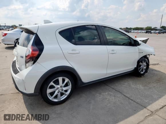 ✅ 2018 Toyota Prius One • VIN: JTDKDTB33J1608208 • Lot: 70415265. Listed on Copart with 69,273 mi. Free auction sales archive from the USA and detailed vehicle history report at DreamBid. Image 3.