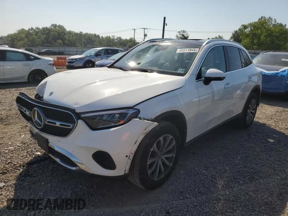 ✅ 2024 Mercedes-Benz GLC 300 • VIN: W1NKM4HB4RF134667 • Лот: 68511945. Опубликован ранее на Copart с пробегом 16 021 миль. Бесплатный доступ к архиву аукционных продаж из США и подробный отчёт об истории автомобиля на DreamBid. Изображение 1.