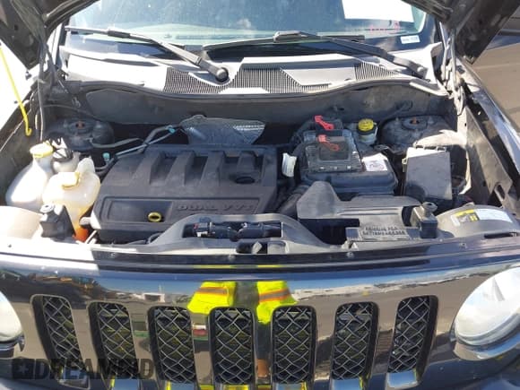 ✅ 2016 Jeep Patriot Sport • VIN: 1C4NJPBB5GD700366 • Lot: 43390162. Wystawiony na IAAI z przebiegiem 147 259 mil. Bezpłatny archiwum sprzedaży aukcyjnych z USA i szczegółowy raport historii pojazdu na DreamBid. Zdjęcie 10.