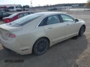 ✅ 2014 Lincoln MKZ Hybrid • VIN: 3LN6L2LU1ER832302 • Lot: 43651915. Wystawiony na IAAI z przebiegiem 210 186 mil. Bezpłatny archiwum sprzedaży aukcyjnych z USA i szczegółowy raport historii pojazdu na DreamBid. Zdjęcie 4.