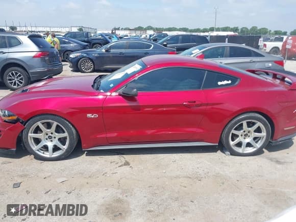 ✅ 2020 Ford Mustang GT • VIN: 1FA6P8CF4L5169942 • Lot: 42383190. Listed on IAAI with 51,056 mi. Free auction sales archive from the USA and detailed vehicle history report at DreamBid. Image 14.