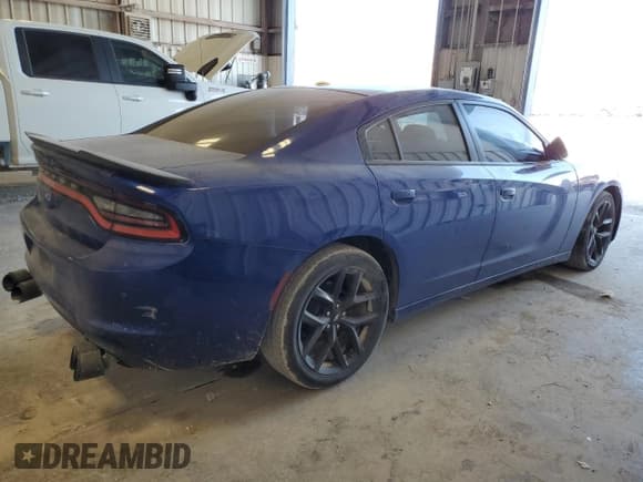 ✅ 2019 Dodge Charger SXT • VIN: 2C3CDXBGXKH522500 • Lot: 82497895. Wystawiony na Copart z przebiegiem 115 940 mil. Bezpłatny archiwum sprzedaży aukcyjnych z USA i szczegółowy raport historii pojazdu na DreamBid. Zdjęcie 3.