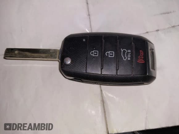 ✅ 2016 Kia Sorento LX • VIN: 5XYPGDA53GG038743 • Лот: 43797007. Опубликован ранее на IAAI с пробегом 235 768 миль. Бесплатный доступ к архиву аукционных продаж из США и подробный отчёт об истории автомобиля на DreamBid. Изображение 11.