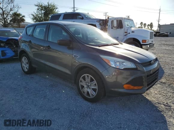 ✅ 2015 Ford Escape S • VIN: 1FMCU0F75FUB28818 • Лот: 93031915. Опубликован ранее на Copart с пробегом 139 904 миль. Бесплатный доступ к архиву аукционных продаж из США и подробный отчёт об истории автомобиля на DreamBid. Изображение 4.