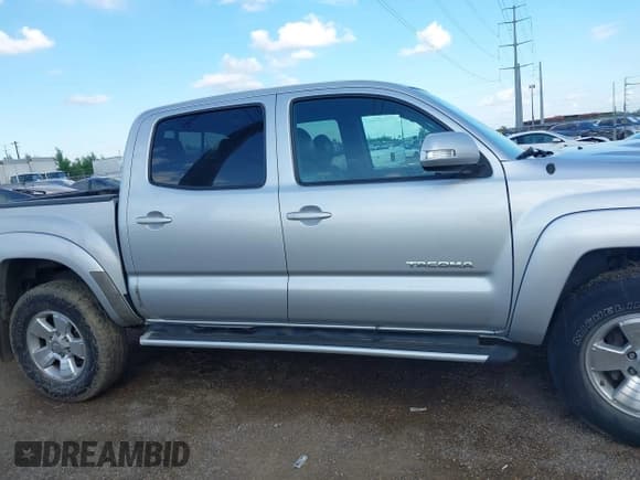 ✅ 2012 Toyota Tacoma PreRunner • VIN: 5TFJU4GNXCX023721 • Lot: 43419778. Listed on IAAI with 136,505 mi. Free auction sales archive from the USA and detailed vehicle history report at DreamBid. Image 14.