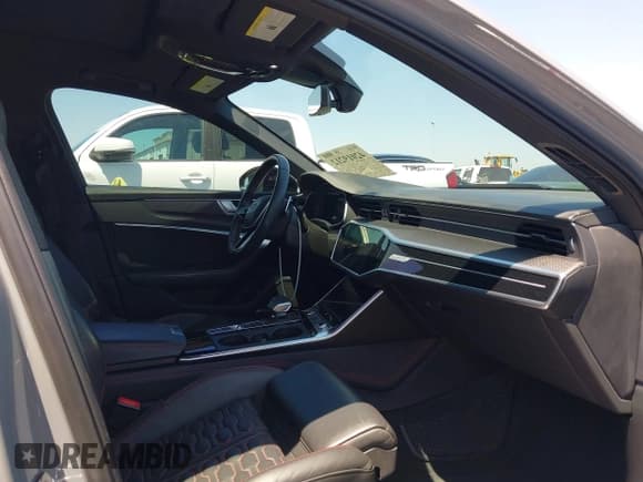 ✅ 2021 Audi RS 6 • VIN: WUA1CBF28MN903573 • Lot: 42019212. Listed on IAAI with 28,994 mi. Free auction sales archive from the USA and detailed vehicle history report at DreamBid. Image 5.