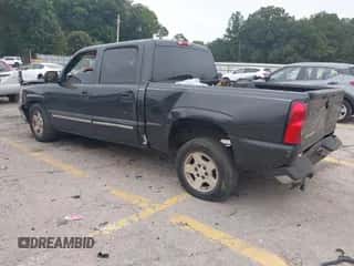 2005 Chevrolet Silverado 1500 LS с VIN 2GCEC13T751268192, выставлен на аукционе IAAI как лот 43374870 с пробегом 282 256 миль миль и . История ставок и продаж доступна на DreamBid. Изображение 3.