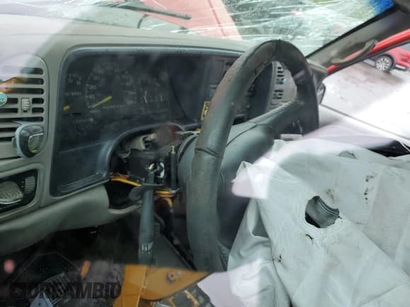 ✅ 1998 GMC Sierra 1500 • VIN: 2GTEK19R3W1508712 • Лот: 55665565. Опубликован ранее на Copart с пробегом Не указан. Бесплатный доступ к архиву аукционных продаж из США и подробный отчёт об истории автомобиля на DreamBid. Изображение 9.