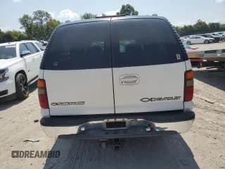 ✅ 2001 Chevrolet Suburban LS • VIN: 1GNFK16T71J208214 • Lot: 68925744. Wystawiony na Copart z przebiegiem 218 290 mil. Bezpłatny archiwum sprzedaży aukcyjnych z USA i szczegółowy raport historii pojazdu na DreamBid. Zdjęcie 6.