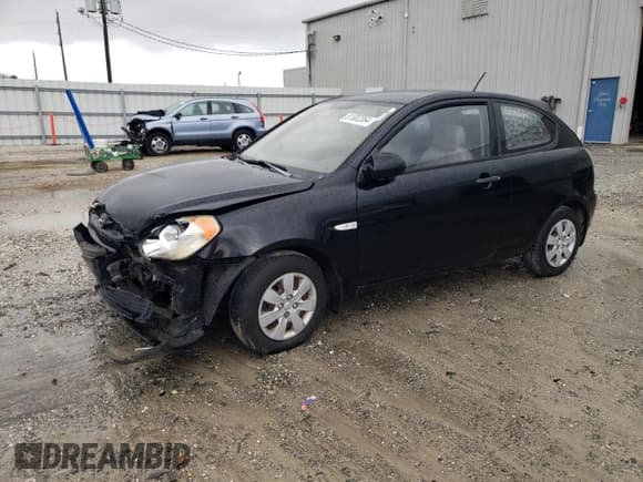 ✅ 2009 Hyundai Accent Auto GS • VIN: KMHCM36C39U135334 • Лот: 81802364. Опубликован ранее на Copart с пробегом 85 520 миль. Бесплатный доступ к архиву аукционных продаж из США и подробный отчёт об истории автомобиля на DreamBid. Изображение 1.