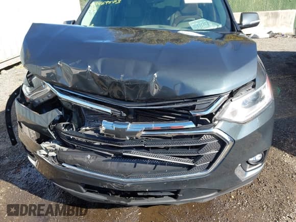 ✅ 2019 Chevrolet Traverse LT Cloth • VIN: 1GNEVGKW4KJ319259 • Lot: 43469573. Wystawiony na IAAI z przebiegiem 70 593 mil. Bezpłatny archiwum sprzedaży aukcyjnych z USA i szczegółowy raport historii pojazdu na DreamBid. Zdjęcie 6.