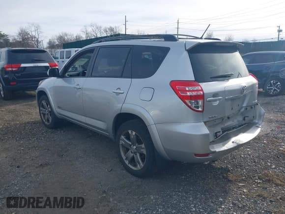 ✅ 2010 Toyota RAV4 Sport • VIN: JTMRF4DV6A5034841 • Лот: 43830218. Опубликован ранее на IAAI с пробегом 125 691 миль. Бесплатный доступ к архиву аукционных продаж из США и подробный отчёт об истории автомобиля на DreamBid. Изображение 3.