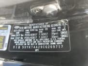 ✅ 2012 Kia Sorento LX • VIN: 5XYKT4A29CG269717 • Lot: 58981065. Listed on Copart with 151,816 mi. Free auction sales archive from the USA and detailed vehicle history report at DreamBid. Image 13.