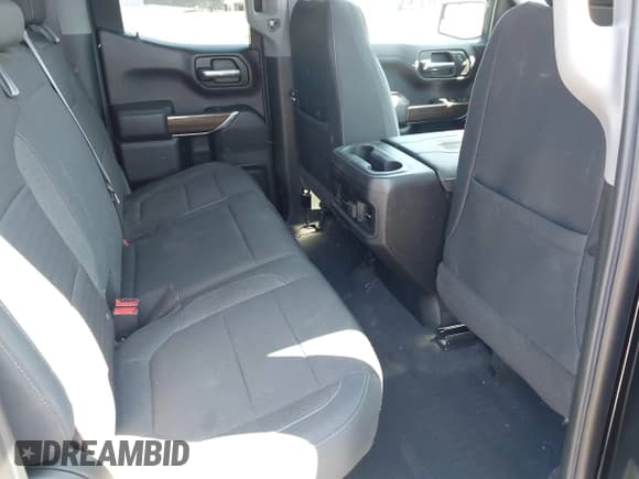 ✅ 2019 Chevrolet Silverado 1500 RST • VIN: 1GCRYEED0KZ365365 • Lot: 43261924. Wystawiony na IAAI z przebiegiem 70 192 mil. Bezpłatny archiwum sprzedaży aukcyjnych z USA i szczegółowy raport historii pojazdu na DreamBid. Zdjęcie 8.