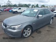 ✅ 2008 BMW 5 Series 528xi • VIN: WBANV13578CZ59004 • Лот: 42772371. Опубликован ранее на IAAI с пробегом 105 850 миль. Бесплатный доступ к архиву аукционных продаж из США и подробный отчёт об истории автомобиля на DreamBid. Изображение 2.