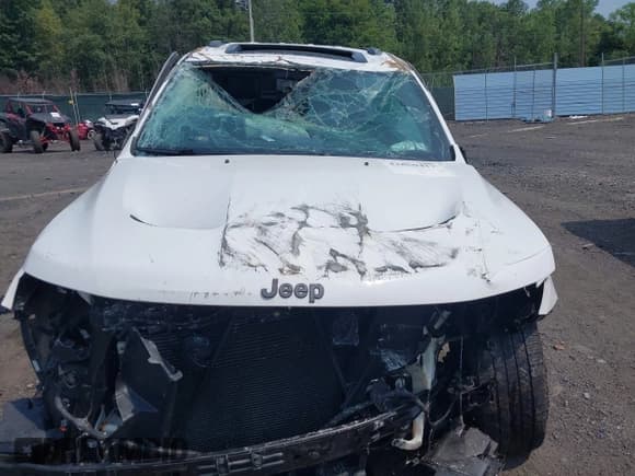 ✅ 2020 Jeep Grand Cherokee Limited • VIN: 1C4RJFBG6LC313722 • Lot: 42850417. Wystawiony na IAAI z przebiegiem 64 186 mil. Bezpłatny archiwum sprzedaży aukcyjnych z USA i szczegółowy raport historii pojazdu na DreamBid. Zdjęcie 12.