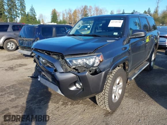 ✅ 2017 Toyota 4Runner SR5 Premium • VIN: JTEBU5JR7H5471161 • Lot: 43739748. Wystawiony na IAAI z przebiegiem 90 256 mil. Bezpłatny archiwum sprzedaży aukcyjnych z USA i szczegółowy raport historii pojazdu na DreamBid. Zdjęcie 18.