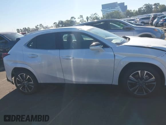 ✅ 2024 Lexus UX 250h Premium • VIN: JTHP6JBH7R2192331 • Лот: 43897786. Опубликован ранее на IAAI с пробегом 13 009 миль. Бесплатный доступ к архиву аукционных продаж из США и подробный отчёт об истории автомобиля на DreamBid. Изображение 13.