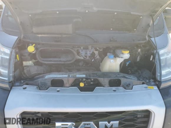 ✅ 2020 Ram ProMaster Cargo • VIN: 3C6URVJG0LE129374 • Lot: 84800925. Listed on Copart with 50,499 mi. Free auction sales archive from the USA and detailed vehicle history report at DreamBid. Image 12.