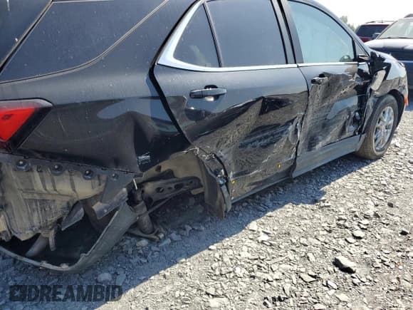 ✅ 2022 Chevrolet Equinox LT • VIN: 3GNAXUEV4NL277456 • Lot: 68289975. Wystawiony na Copart z przebiegiem Nie podano. Bezpłatny archiwum sprzedaży aukcyjnych z USA i szczegółowy raport historii pojazdu na DreamBid. Zdjęcie 13.