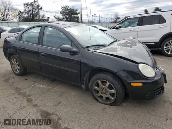 2005 Dodge Neon SXT z VIN 1B3ES56C35D250641, wystawiony jako Copart lot #49653945 z przebiegiem 45 332 mil mil oraz Szkoda całkowita • Salvage title. Historia ofert i sprzedaży dostępna na DreamBid. Obrazek 4.
