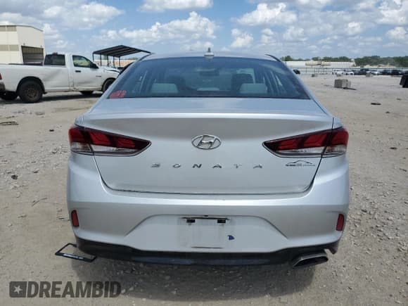 ✅ 2018 Hyundai Sonata Limited • VIN: 5NPE34AF8JH619943 • Лот: 62779035. Опубликован ранее на Copart с пробегом 109 124 миль. Бесплатный доступ к архиву аукционных продаж из США и подробный отчёт об истории автомобиля на DreamBid. Изображение 6.