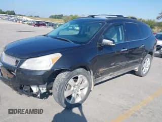✅ 2011 Chevrolet Traverse LTZ • VIN: 1GNKVLED5BJ140976 • Lot: 43293837. Wystawiony na IAAI z przebiegiem 230 417 mil. Bezpłatny archiwum sprzedaży aukcyjnych z USA i szczegółowy raport historii pojazdu na DreamBid. Zdjęcie 2.
