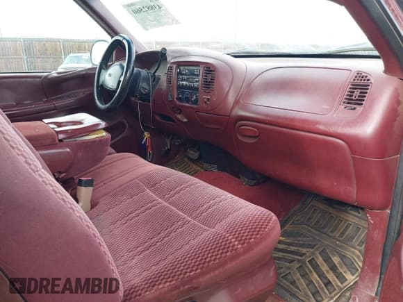 ✅ 1997 Ford F-150 XL • VIN: 1FTEX18L3VKC42587 • Лот: 43882560. Опубликован ранее на IAAI с пробегом 237 064 миль. Бесплатный доступ к архиву аукционных продаж из США и подробный отчёт об истории автомобиля на DreamBid. Изображение 5.