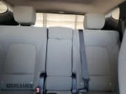 ✅ 2018 Hyundai Santa Fe 2.4L • VIN: 5NMZT3LB7JH085935 • Лот: 84585315. Опубликован ранее на Copart с пробегом 121 027 миль. Бесплатный доступ к архиву аукционных продаж из США и подробный отчёт об истории автомобиля на DreamBid. Изображение 10.