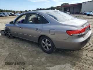 2007 Hyundai Azera SE z VIN KMHFC46F07A138710, wystawiony jako Copart lot #71683434 z przebiegiem Nie podano mil oraz Szkoda całkowita • Salvage title. Historia ofert i sprzedaży dostępna na DreamBid. Obrazek 2.