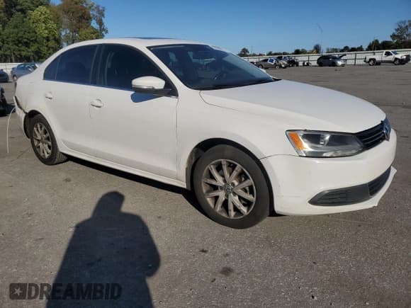✅ 2013 Volkswagen Jetta SE • VIN: 3VWDX7AJ3DM368704 • Лот: 82684285. Опубликован ранее на Copart с пробегом 278 882 миль. Бесплатный доступ к архиву аукционных продаж из США и подробный отчёт об истории автомобиля на DreamBid. Изображение 4.