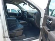 ✅ 2019 Chevrolet Silverado 1500 LT Trail Boss • VIN: 3GCPYFED3KG123716 • Lot: 42710140. Wystawiony na IAAI z przebiegiem 118 170 mil. Bezpłatny archiwum sprzedaży aukcyjnych z USA i szczegółowy raport historii pojazdu na DreamBid. Zdjęcie 5.