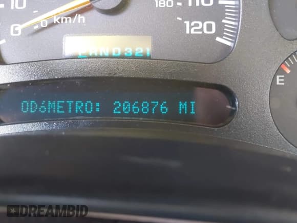 ✅ 2005 GMC Yukon XL SLT • VIN: 1GKFK16Z95J155393 • Lot: 41929213. Listed on IAAI with 206,876 mi. Free auction sales archive from the USA and detailed vehicle history report at DreamBid. Image 7.