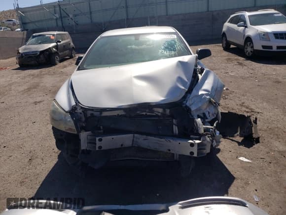 ✅ 2011 Chevrolet Malibu 1LS • VIN: 1G1ZB5E12BF234455 • Lot: 66044454. Listed on Copart with 161,759 mi. Free auction sales archive from the USA and detailed vehicle history report at DreamBid. Image 5.