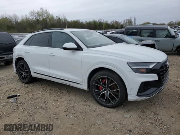 ✅ 2020 Audi Q8 Prestige • VIN: WA1FVAF12LD019805 • Lot: 46317153. Wystawiony na Copart z przebiegiem Nie podano. Bezpłatny archiwum sprzedaży aukcyjnych z USA i szczegółowy raport historii pojazdu na DreamBid. Zdjęcie 4.