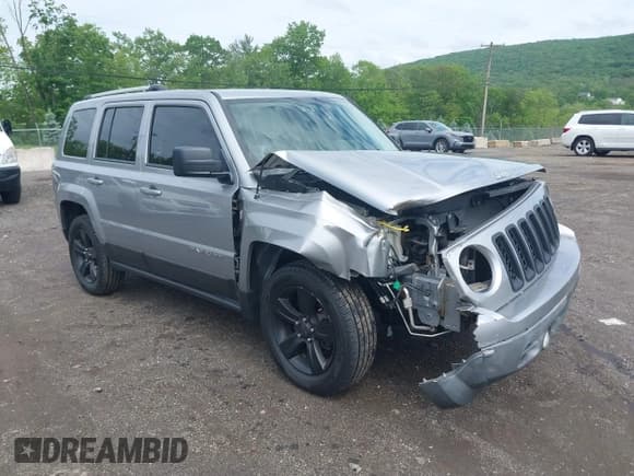 ✅ 2017 Jeep Patriot High Altitude • VIN: 1C4NJRFB1HD127957 • Lot: 42297119. Listed on IAAI with 77,601 mi. Free auction sales archive from the USA and detailed vehicle history report at DreamBid. Image 1.
