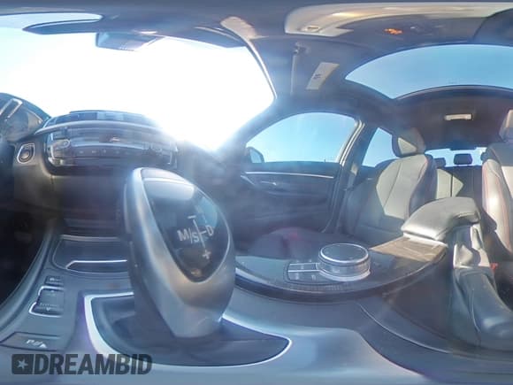 ✅ 2017 BMW 3 Series 330i • VIN: WBA8B9G37HNU54940 • Lot: 92940915. Wystawiony na Copart z przebiegiem 33 440 mil. Bezpłatny archiwum sprzedaży aukcyjnych z USA i szczegółowy raport historii pojazdu na DreamBid. Zdjęcie 14.