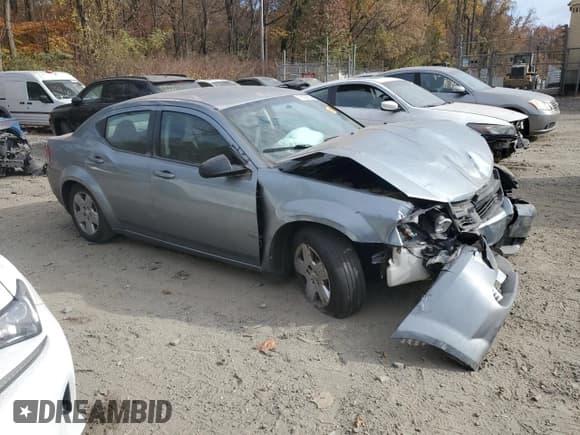 ✅ 2009 Dodge Avenger SE • VIN: 1B3LC46B89N535048 • Lot: 78823584. Wystawiony na Copart z przebiegiem 251 827 mil. Bezpłatny archiwum sprzedaży aukcyjnych z USA i szczegółowy raport historii pojazdu na DreamBid. Zdjęcie 4.