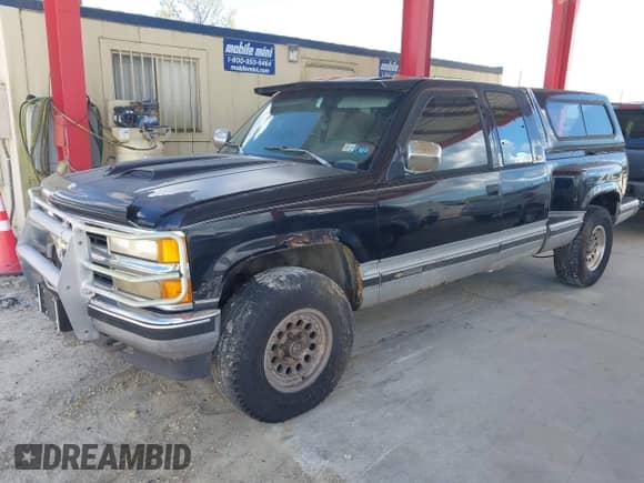 1993 Chevrolet Silverado 1500 с VIN 2GCEK19K7P1138868, выставлен на аукционе IAAI как лот 43229444 с пробегом 123 885 миль миль и . История ставок и продаж доступна на DreamBid. Изображение 2.