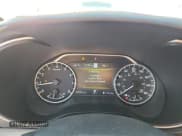 ✅ 2019 Nissan Maxima Platinum • VIN: 1N4AA6AV9KC374211 • Lot: 82640895. Wystawiony na Copart z przebiegiem 76 659 mil. Bezpłatny archiwum sprzedaży aukcyjnych z USA i szczegółowy raport historii pojazdu na DreamBid. Zdjęcie 9.