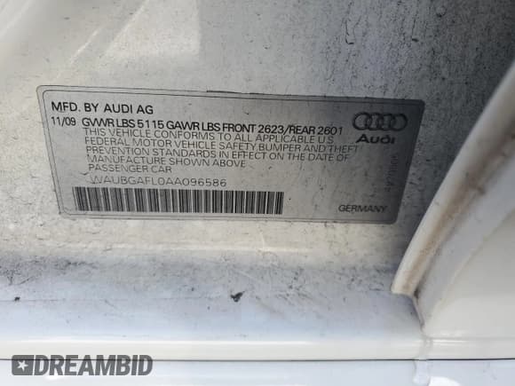 ✅ 2010 Audi S4 Premium Plus • VIN: WAUBGAFL0AA096586 • Лот: 88895385. Опубликован ранее на Copart с пробегом 140 452 миль. Бесплатный доступ к архиву аукционных продаж из США и подробный отчёт об истории автомобиля на DreamBid. Изображение 12.