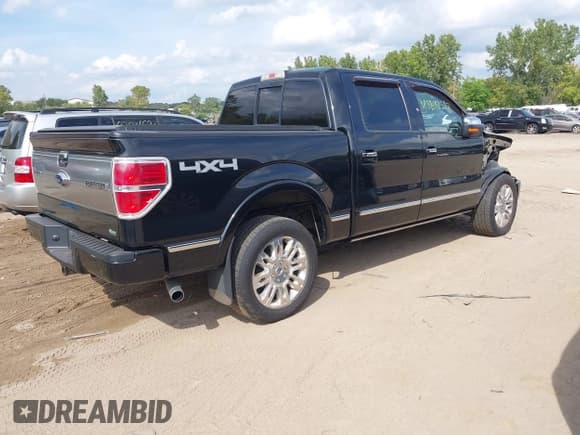 ✅ 2010 Ford F-150 XL • VIN: 1FTFW1EV5AFC97753 • Lot: 43242522. Wystawiony na IAAI z przebiegiem 172 183 mil. Bezpłatny archiwum sprzedaży aukcyjnych z USA i szczegółowy raport historii pojazdu na DreamBid. Zdjęcie 4.